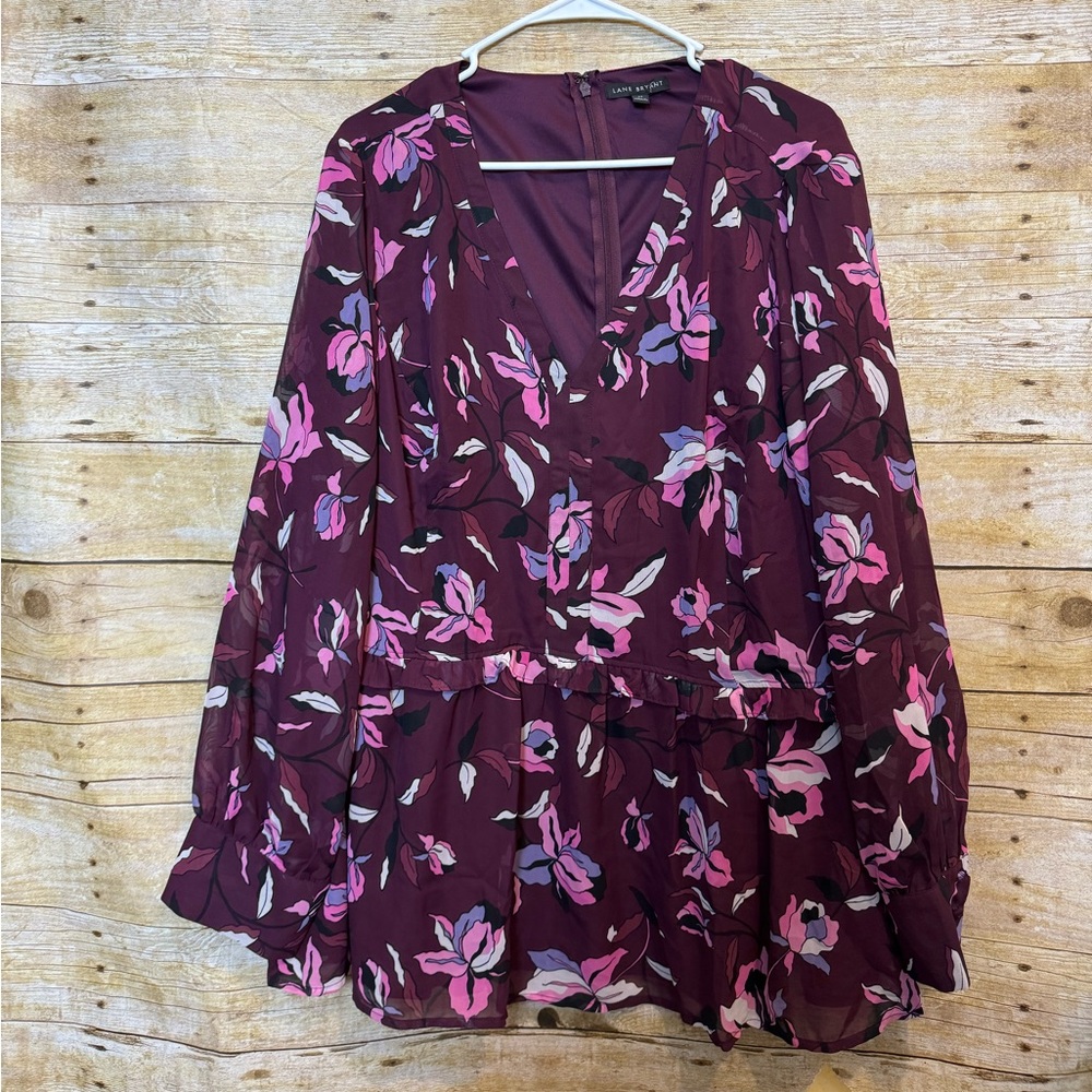 Lane Bryant floral blouse 🛍